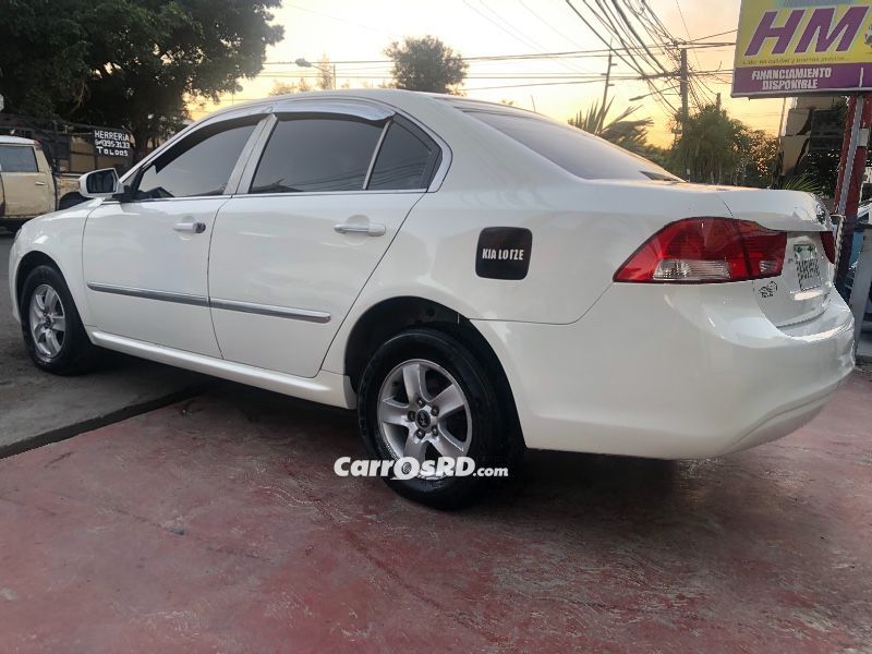Kia Lotze LX20 2010 RD330000 República Dominicana